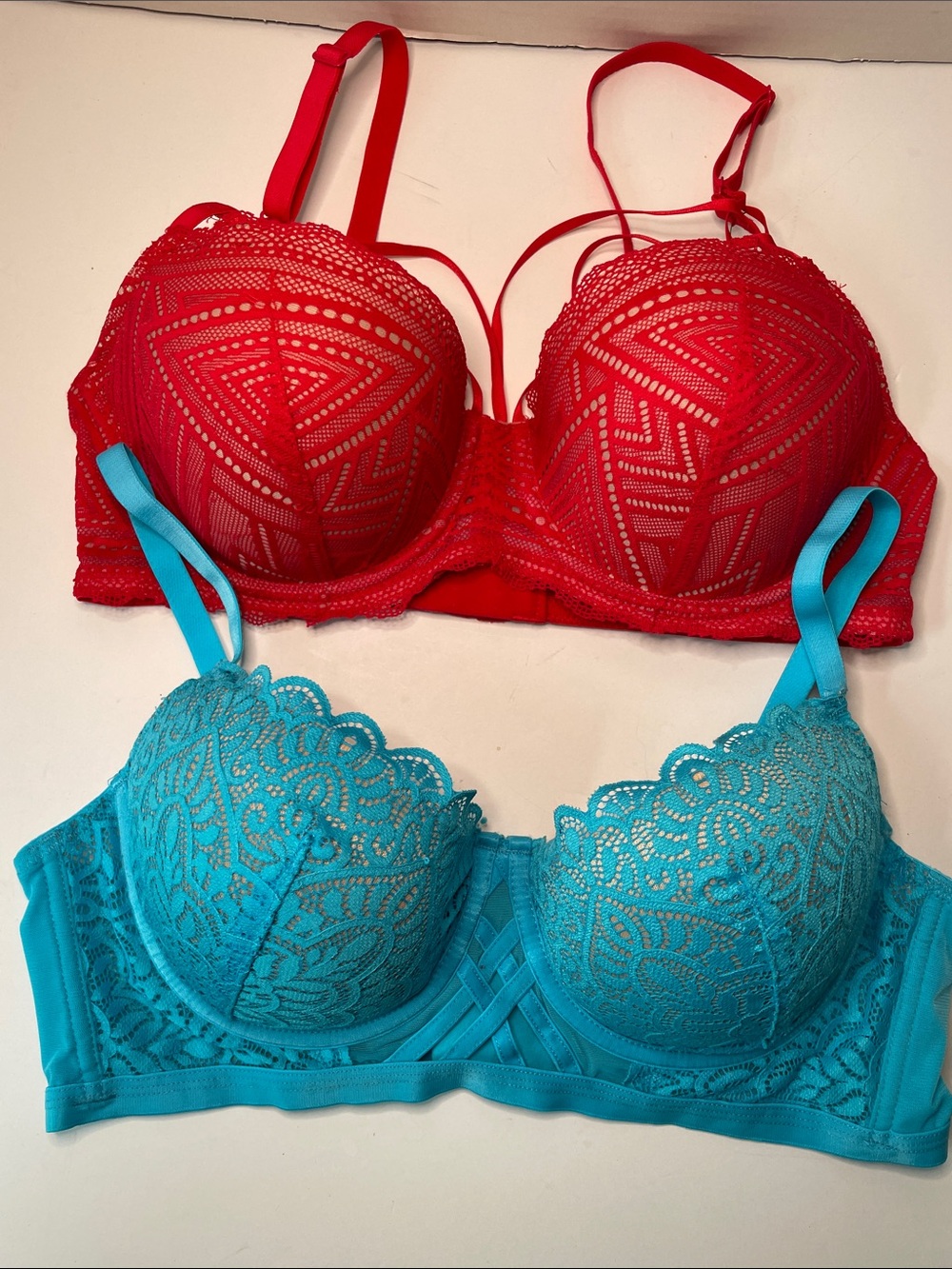 Adore Me Women's Size 36D Red & Teal Lace Padded Bras - Wired 2 pk bundle